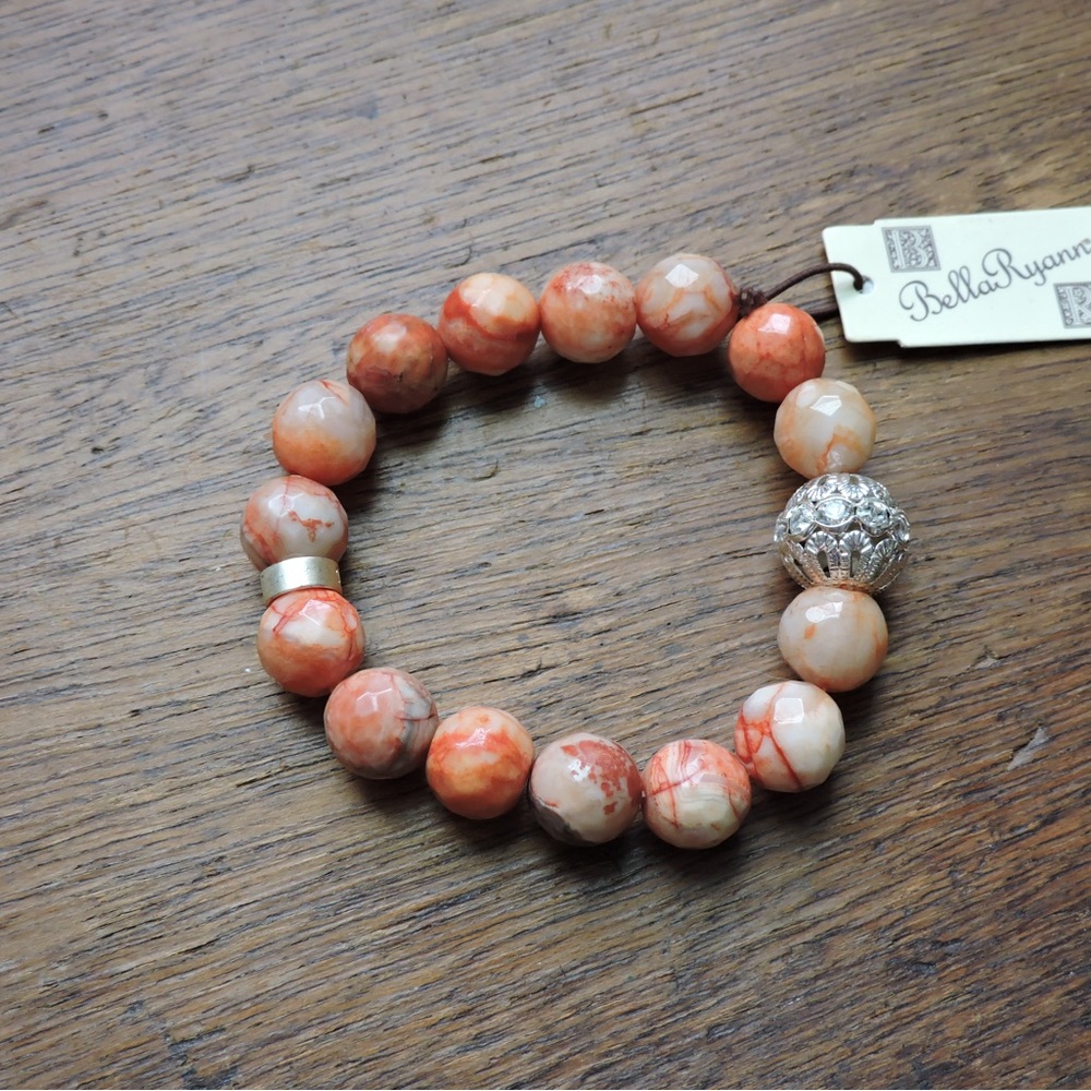 NWT Bella Ryann stretchy bracelet